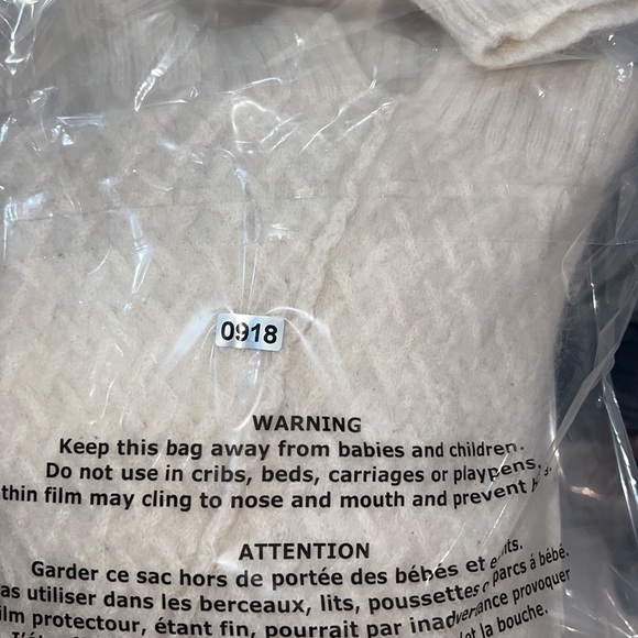 Peruvian Connection Beige Sweater Size Small - Picture 11 of 11